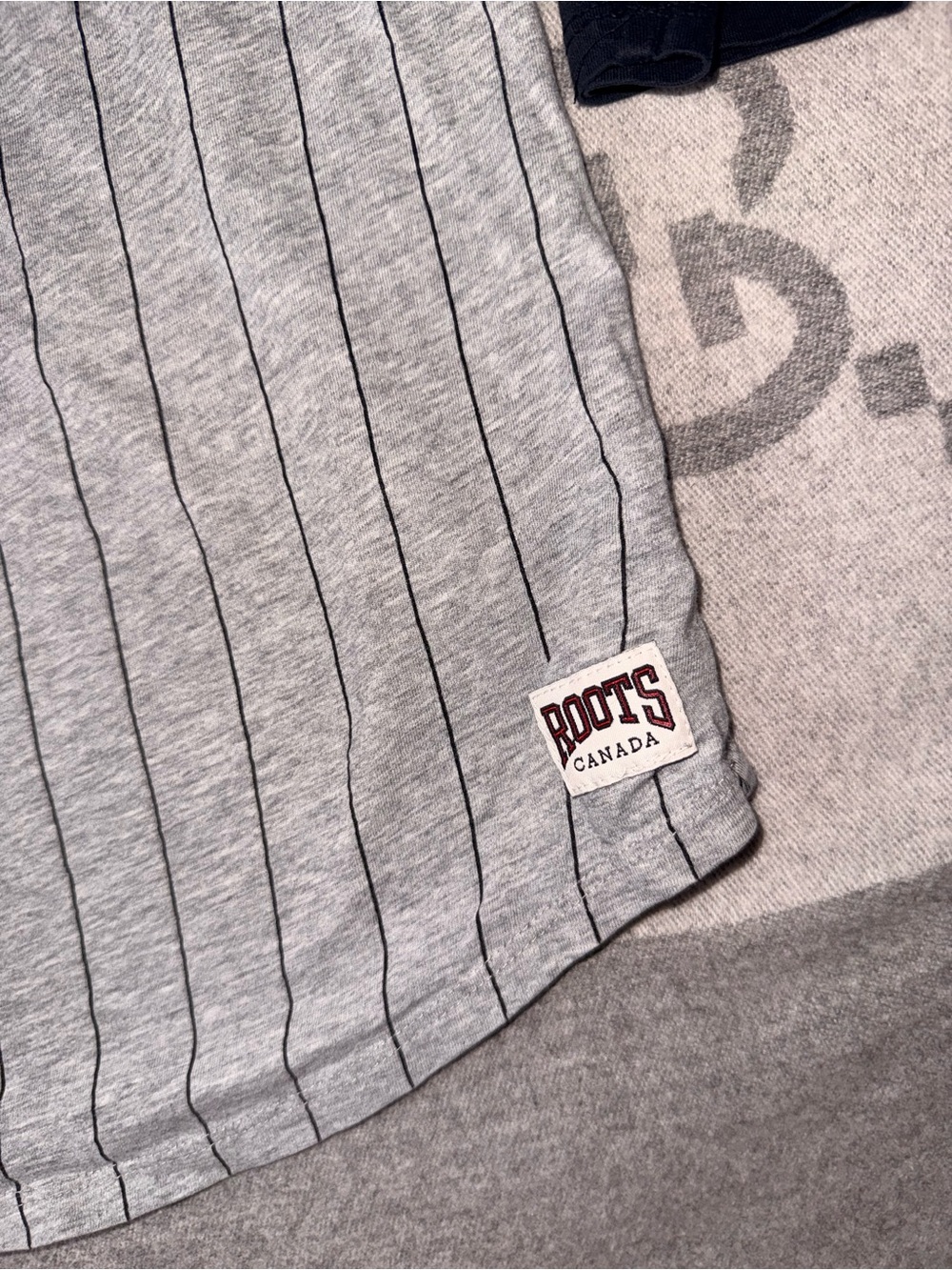 Roots Black & Gray Raglan Top - Picture 3 of 9